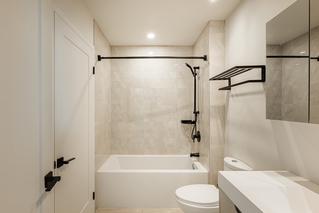 2 Bedroom (Lilas) at Central Parc Laval