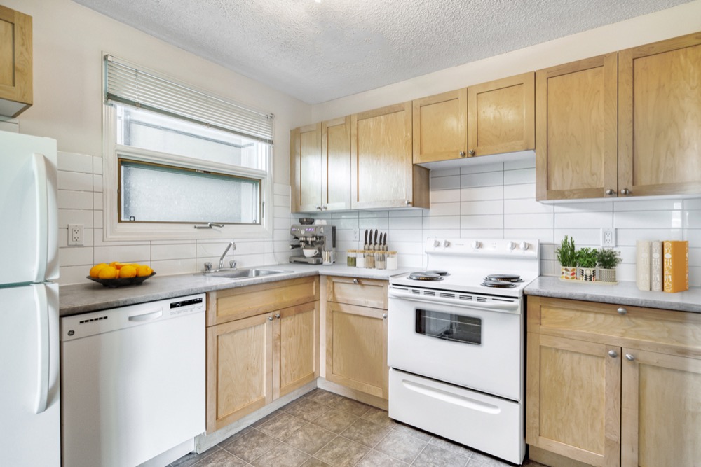 1 Bedroom + Den Premium at Centre Pointe West