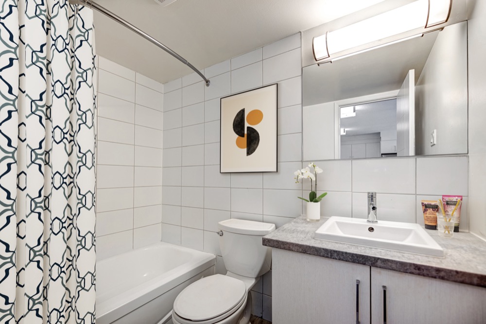 4 1/2 Rooms Premium at Complexe Deguire