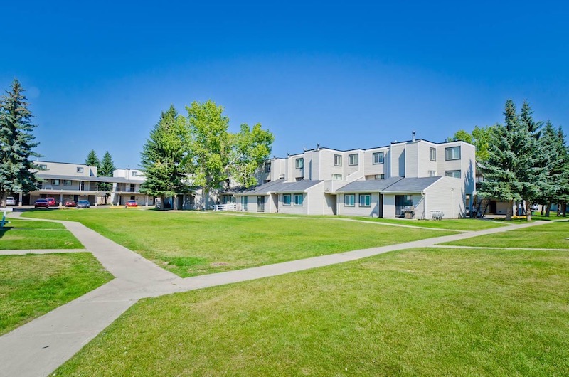 property photo for 2631 38 St. NE, Calgary